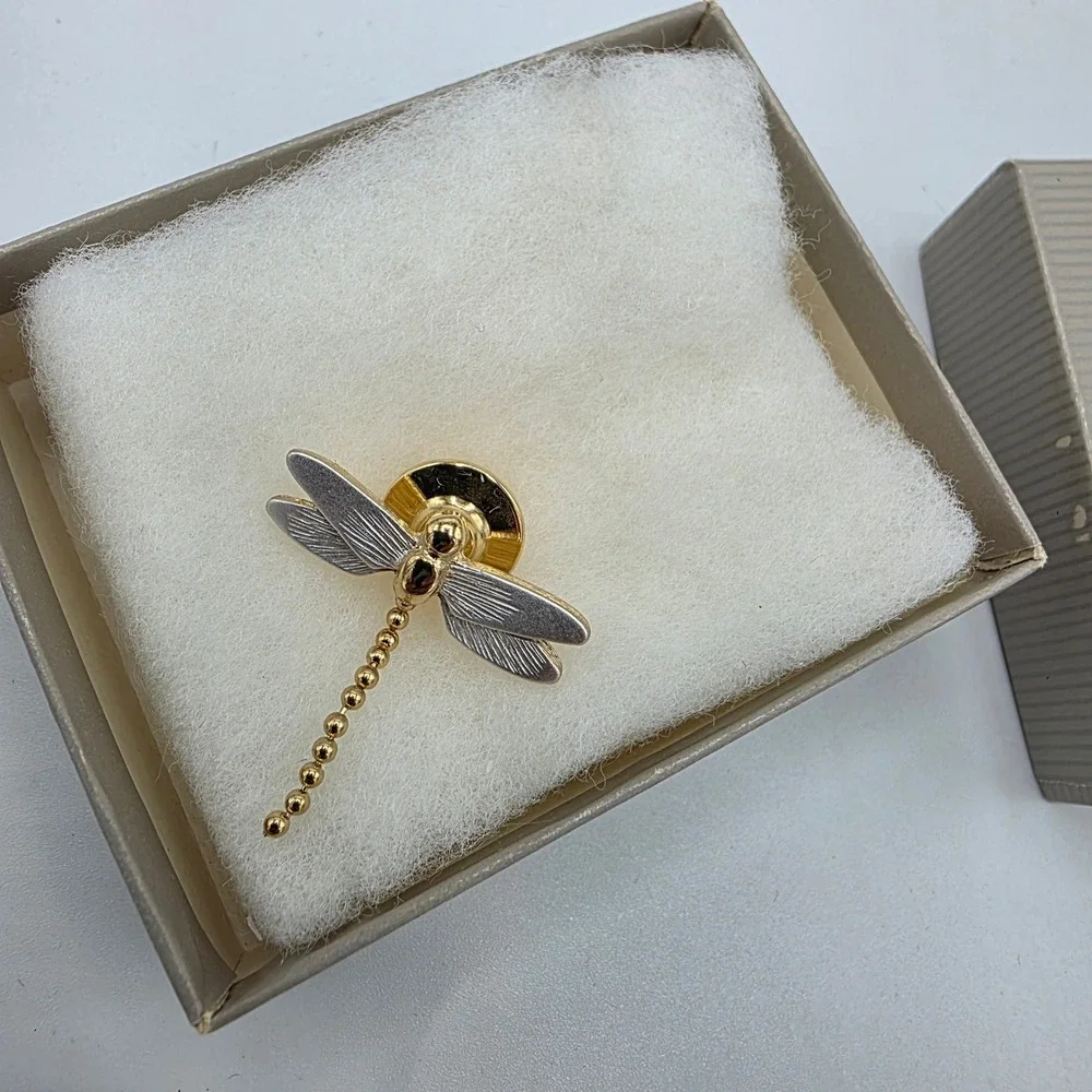 Avon Womens‎ Dragonfly Pin Two Tone Gold Silver Beaded Dangle 1984 Vintage OS